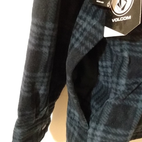 VOLCOM SNAP BUTTON WALLACE JACKET NAVY BLUE BLACK PLAID SIZE SMALL NWT - Picture 8 of 9